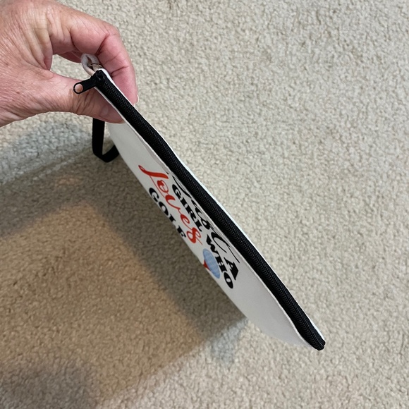 Golf Wristlet Pouch 9x7 – Just a Girl Who Loves Golf, LIKE NEW - Picture 4 of 6